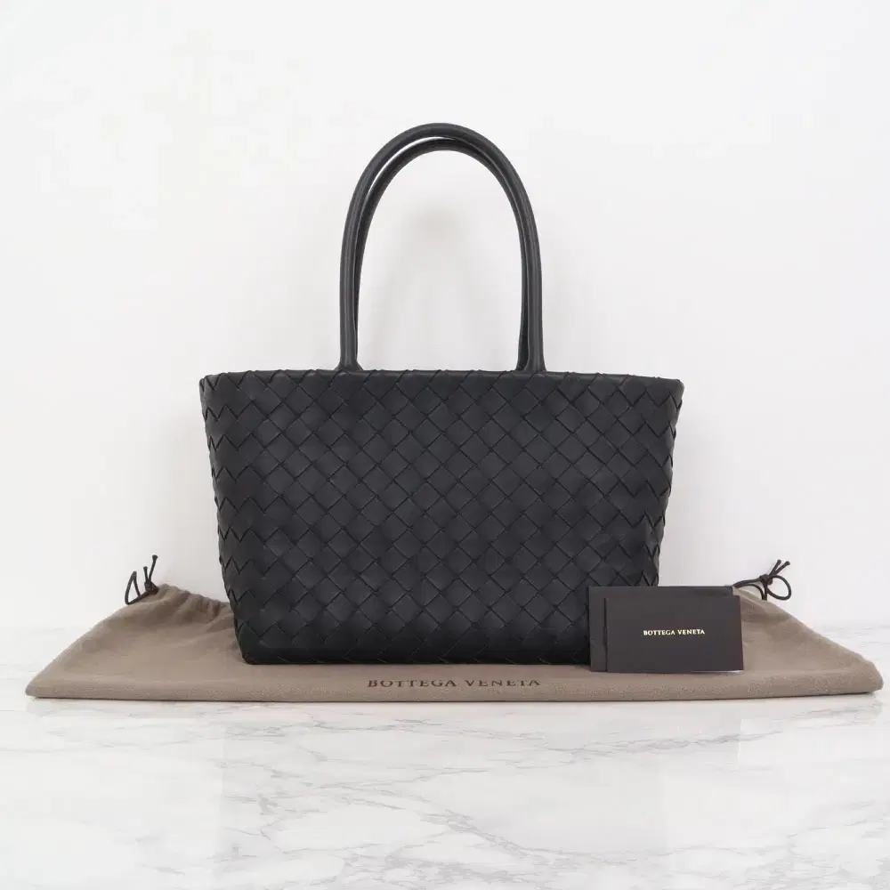 BOTTEGA VENETA★トートバック 600887 V3UH3 8803 보테가베네타 인트레치아토 토트백 600887 V3UH3 8803 | 브랜드